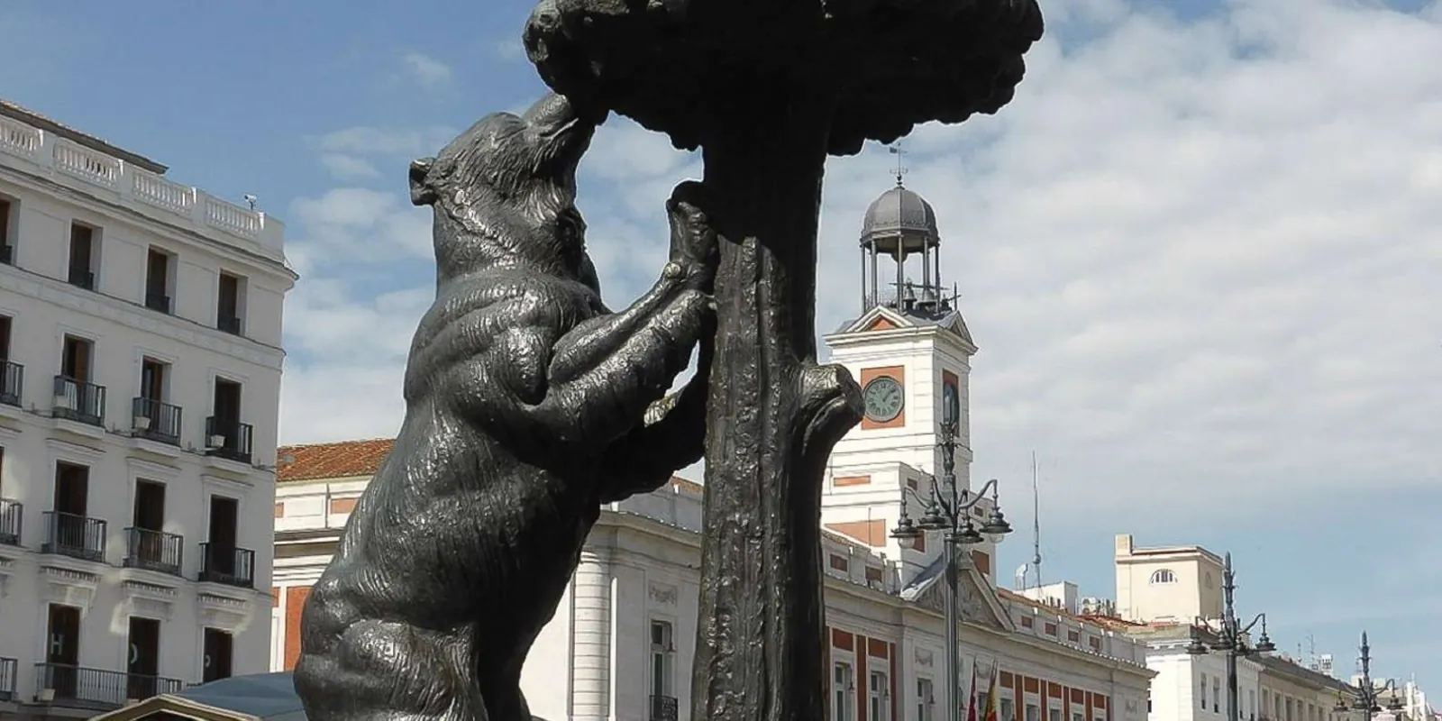 Bear and strawberry tree sculpture in Madrid