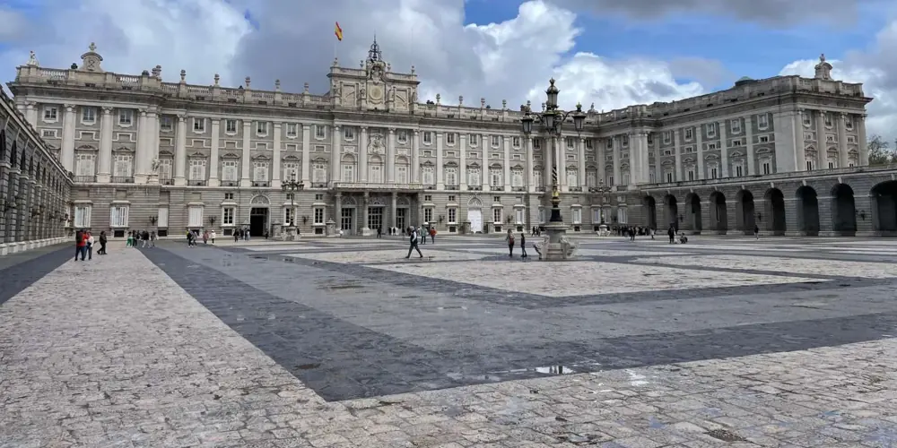 Royal Palace courtyard and main façade